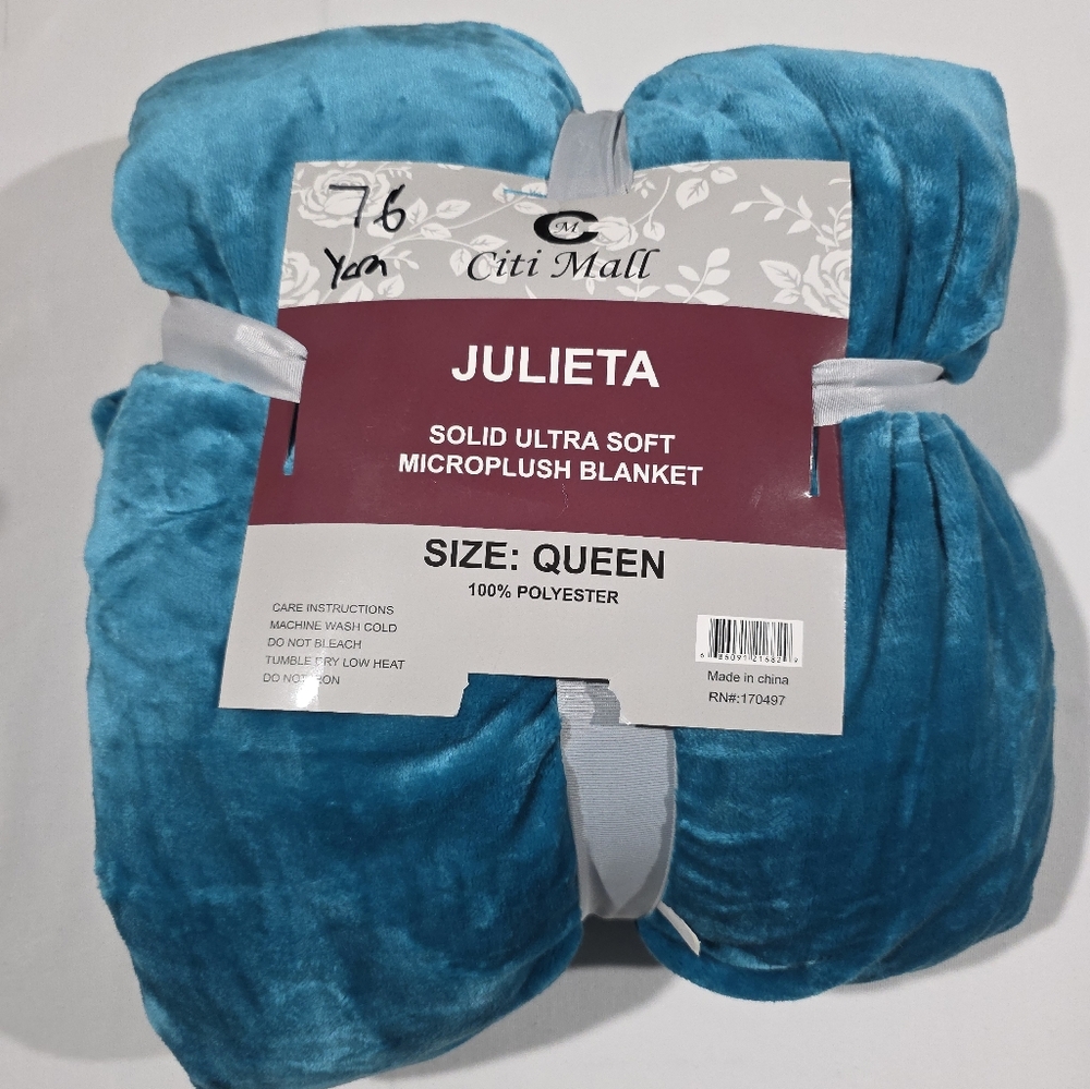Julieta Solid Ultra Soft Microplush Blanket - Blue